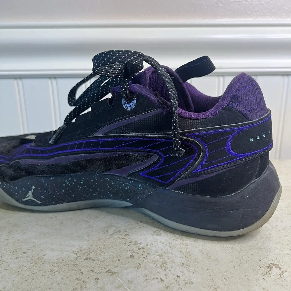 Jordan Luka 2 Cave Purple Sneaker Men Size 9 DX8733-001 Black Pitch Violet Kicks